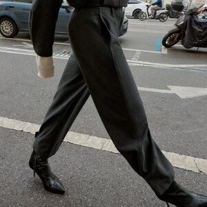 ZARA PINSTRIPE HEM PANTS GRAY (L)